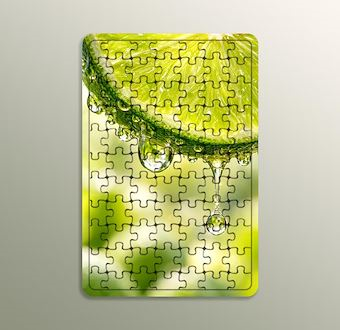 Yeşil Misket Limonunda Ferahlatıcı Su Damlaları Ahşap Puzzle