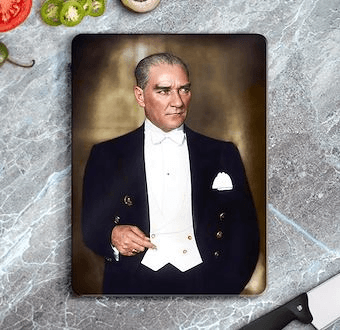 Atatürk - Millete Efendilik Yoktur, Hizmet Etme Vardır Cam Kesim Tablası