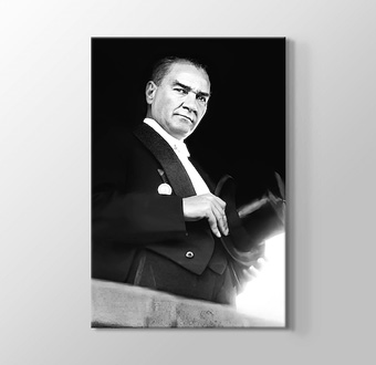 Atatürk - Hiçbir şeye ihtiyacımız yok, yalnız bir şeye ihtiyacımız vardır; çalışkan olmak