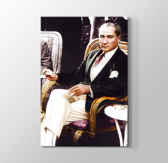 Atatürk - Medeniyetin emir ve talep ettiğini yapmak insan olmak için yeterlidir