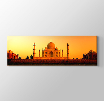 India - Taj Mahal Sunset