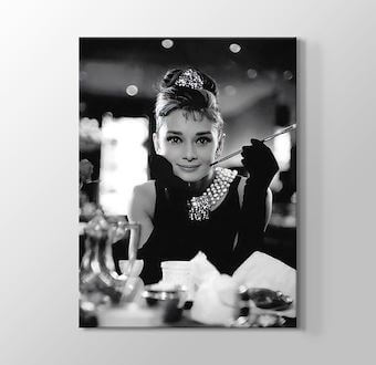 Tiffany'de Kahvaltı - Audrey Hepburn