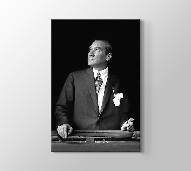 Atatürk - Egemenlik Kayıtsız Şartsız Milletindir