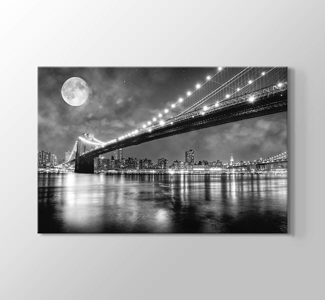  New York - Brooklyn Bridge at Night