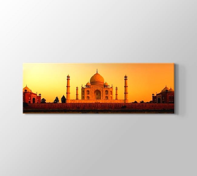  India - Taj Mahal Sunset