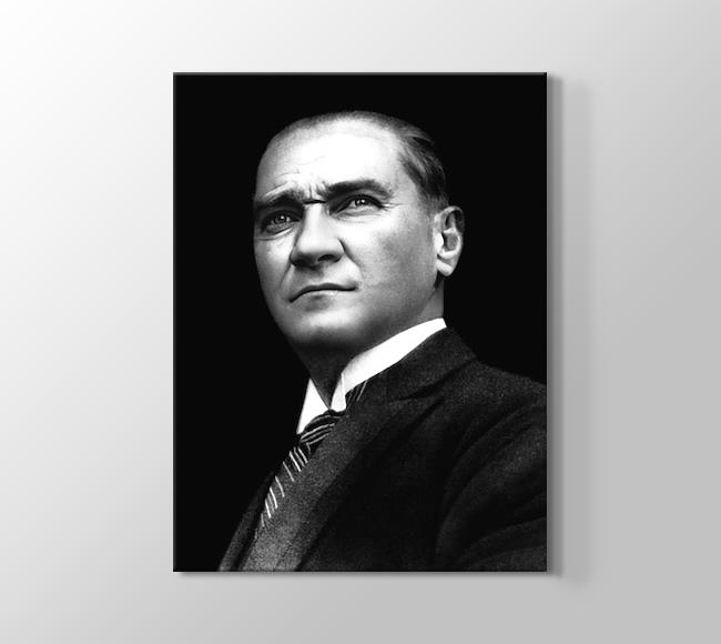  Atatürk - Türkiye Cumhuriyeti mesut, muvaffak ve muzaffer olacaktır