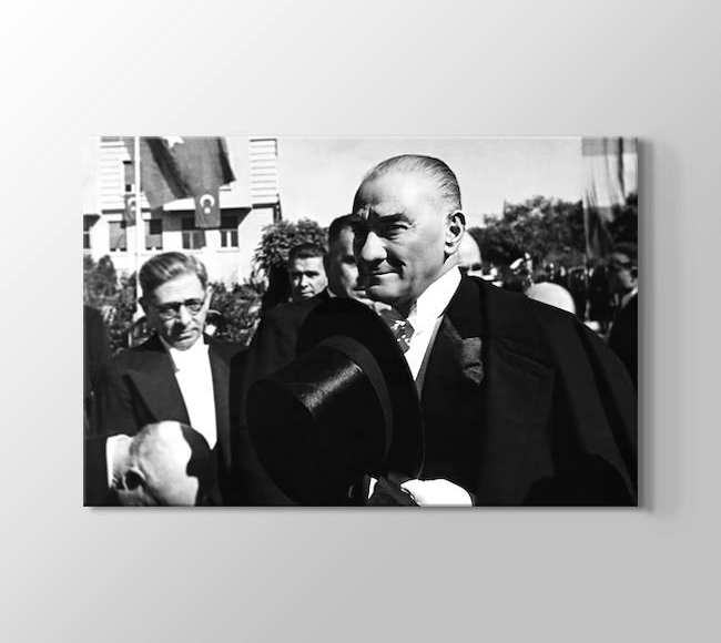  Mustafa Kemal Atatürk - Türk milletinin karakterine ve adetlerine en uygun olan idare, Cumhuriyet idaresidir