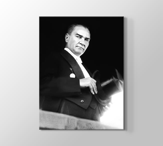  Atatürk - Hiçbir şeye ihtiyacımız yok, yalnız bir şeye ihtiyacımız vardır; çalışkan olmak