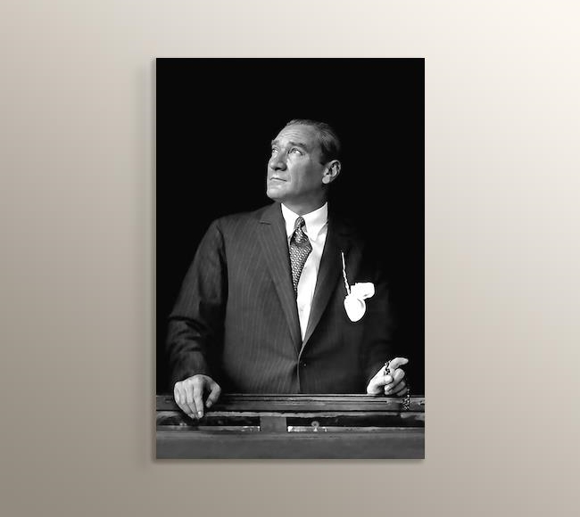 Atatürk - Egemenlik Kayıtsız Şartsız Milletindir