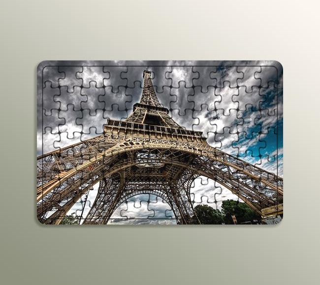 Paris - Eiffel Tower Perspective V