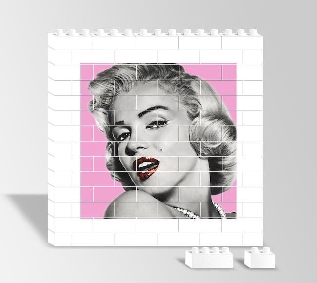 Marilyn Monroe - Pink