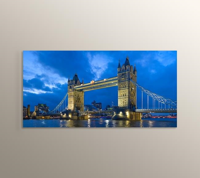 Tower Bridge Twilight - London 