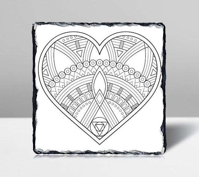 Kalp Desenli Benzersiz Şekilli Mandala Boyama
