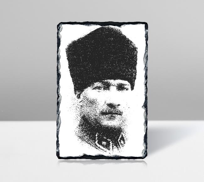 Atatürk - Sanatçı, esaslı kültür sahibi olmalı ve tarihi iyi bilmelidir
