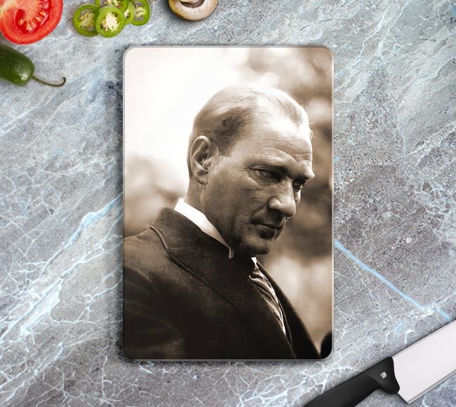 Atatürk - Bilelim ki milli benliğini bilmeyen milletler başka milletlere yem olurlar