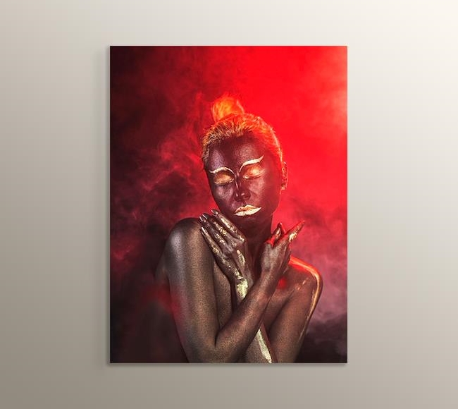 Kırmızı Işıkta Siyahi Kadın - Vücut Boyama Sanatı