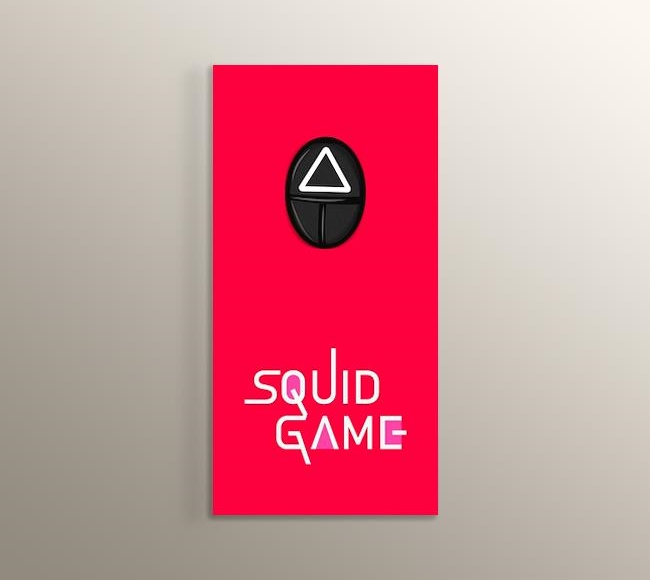 Kırmızı Zeminde Üçgen Squid Game Maskesi