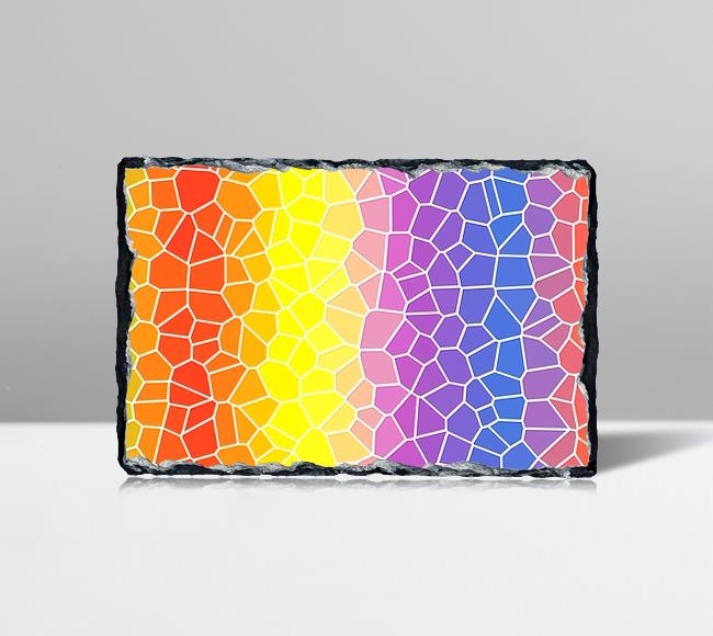 Gökkuşağı Tonlarında Camdaki Mozaik Vitray Desen