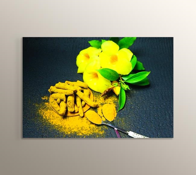 Sarı Çiçek ve Baharatlar Kompozisyon