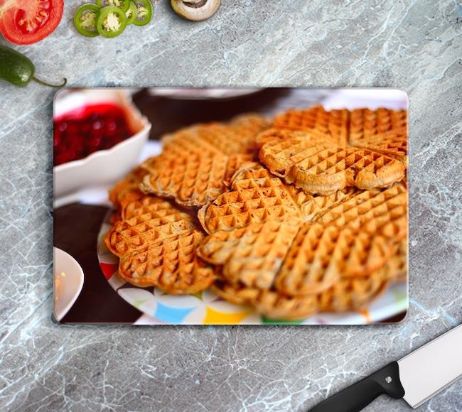 Tabaktaki Kalp Şeklinde Wafflelar