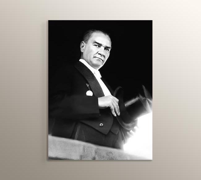 Atatürk - Hiçbir şeye ihtiyacımız yok, yalnız bir şeye ihtiyacımız vardır; çalışkan olmak