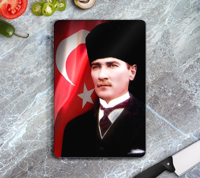 Atatürk ve Türk Bayrağı - Kurumsal Dikey