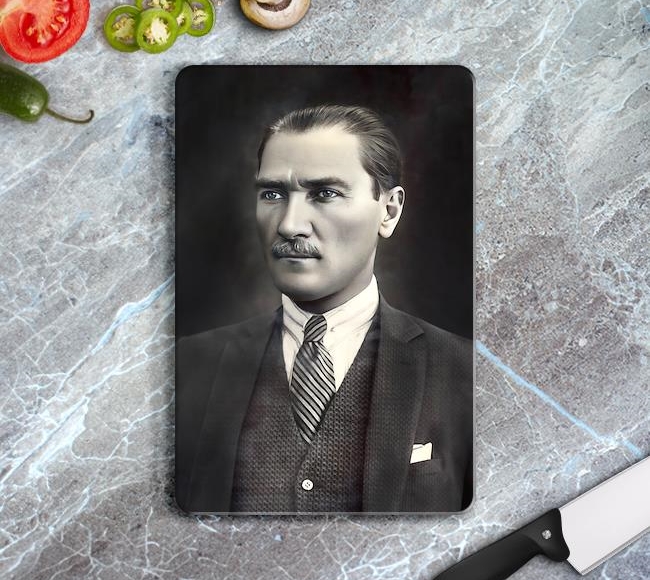 Mustafa Kemal Atatürk - Umutsuz Durumlar Yoktur Umutsuz İnsanlar Vardır